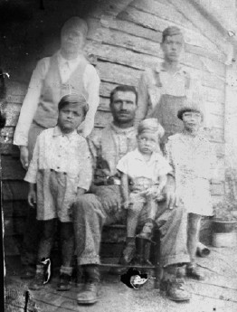 Wm. Moton Shifflett and children
